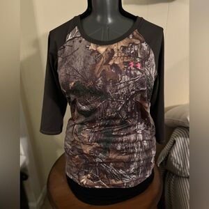 Under Armor women’s  camo active wear- size XL